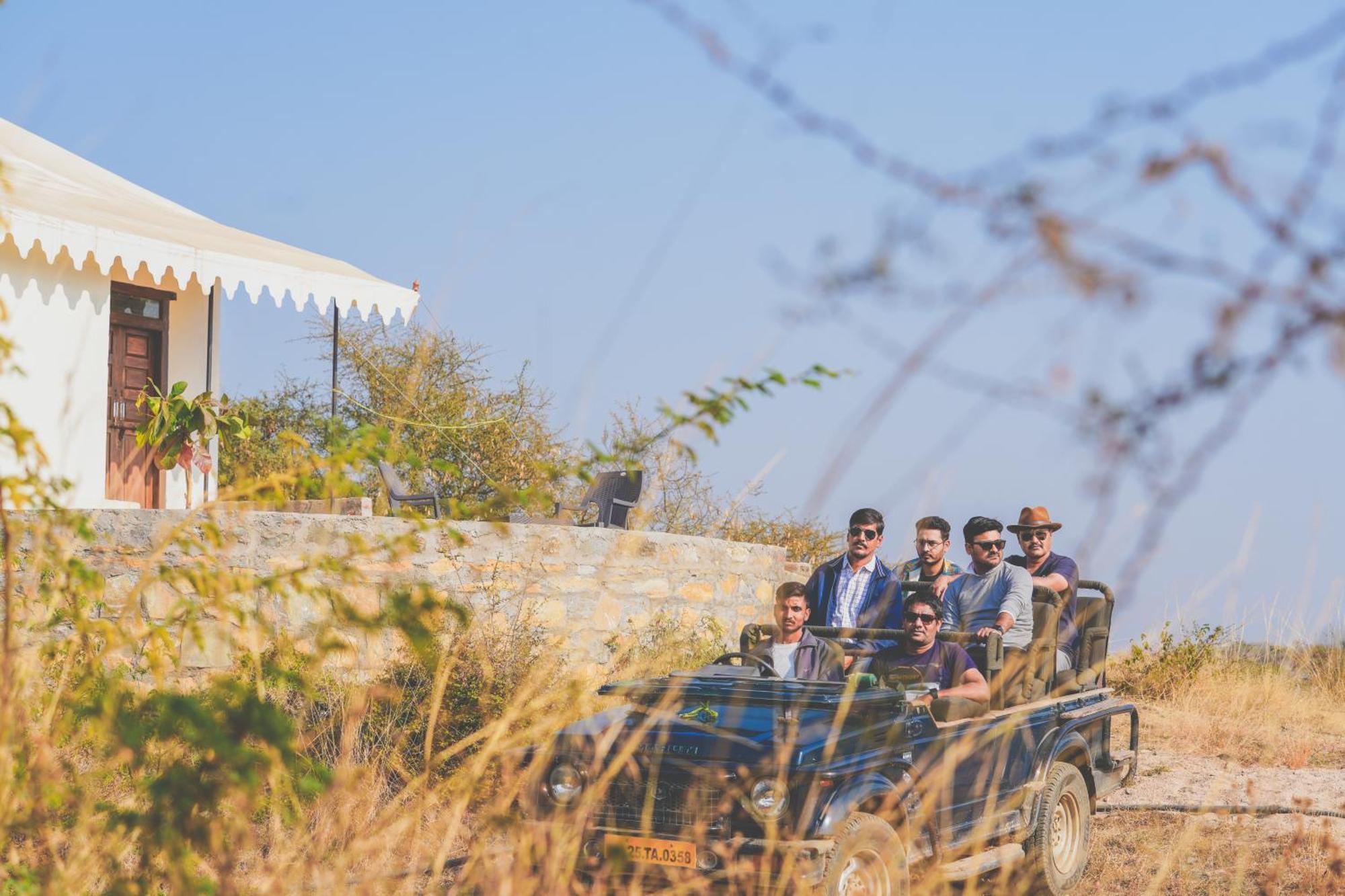 Jawai Wildlife Safari Camp Bed & Breakfast Nana Bagian luar foto